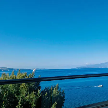 Apartmán Salty Breeze Sea View *