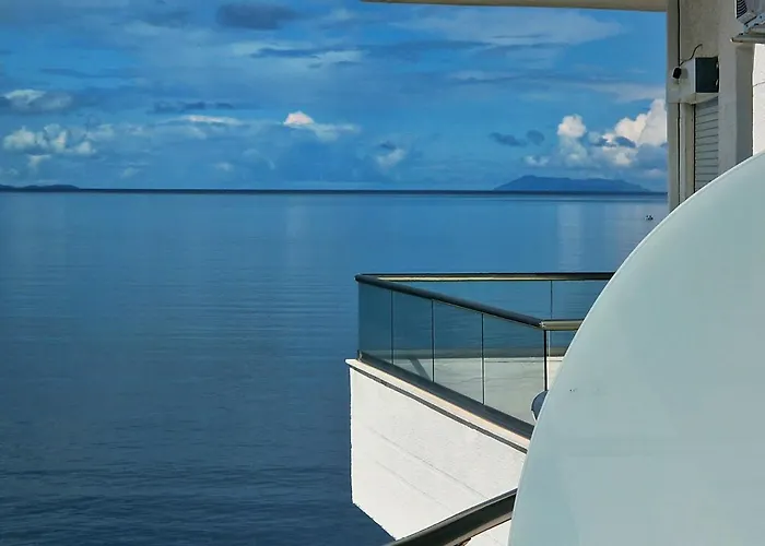 Salty Breeze Sea View Apartment Sarande