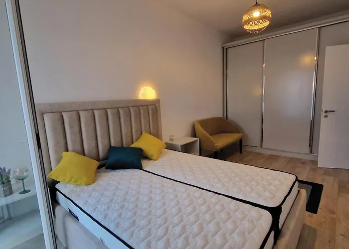 Apartment Salty Breeze Sea View