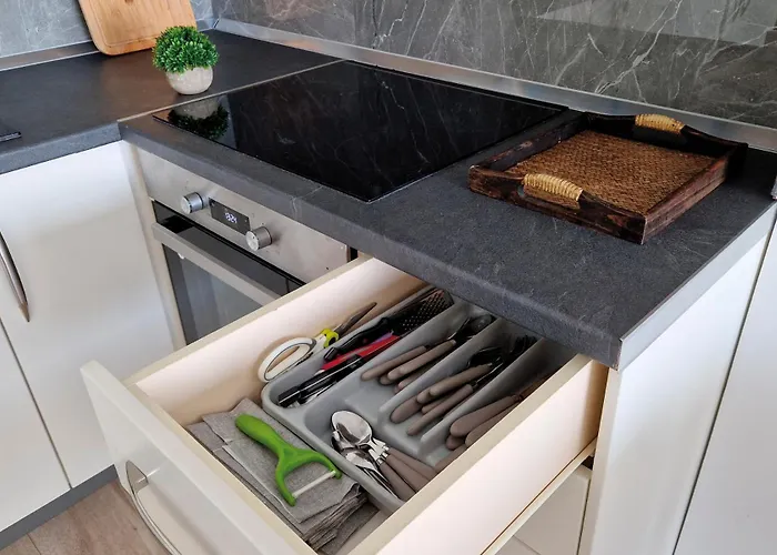 Apartment Salty Breeze Sea View