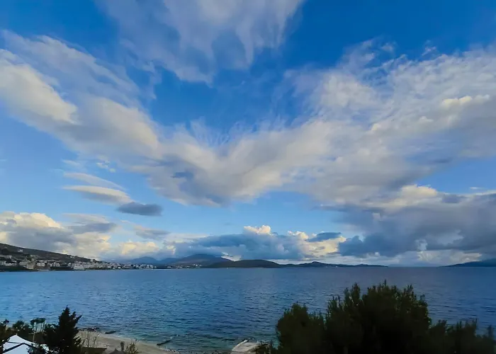 Salty Breeze Sea View *